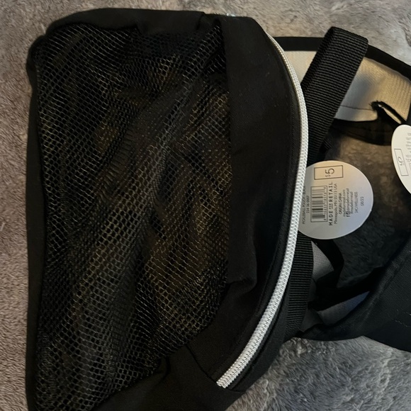 Pickleball hat and pouch - Picture 3 of 5